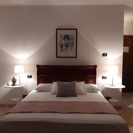 Stella D'Italia Bed & Breakfast Sparone Bagian luar foto