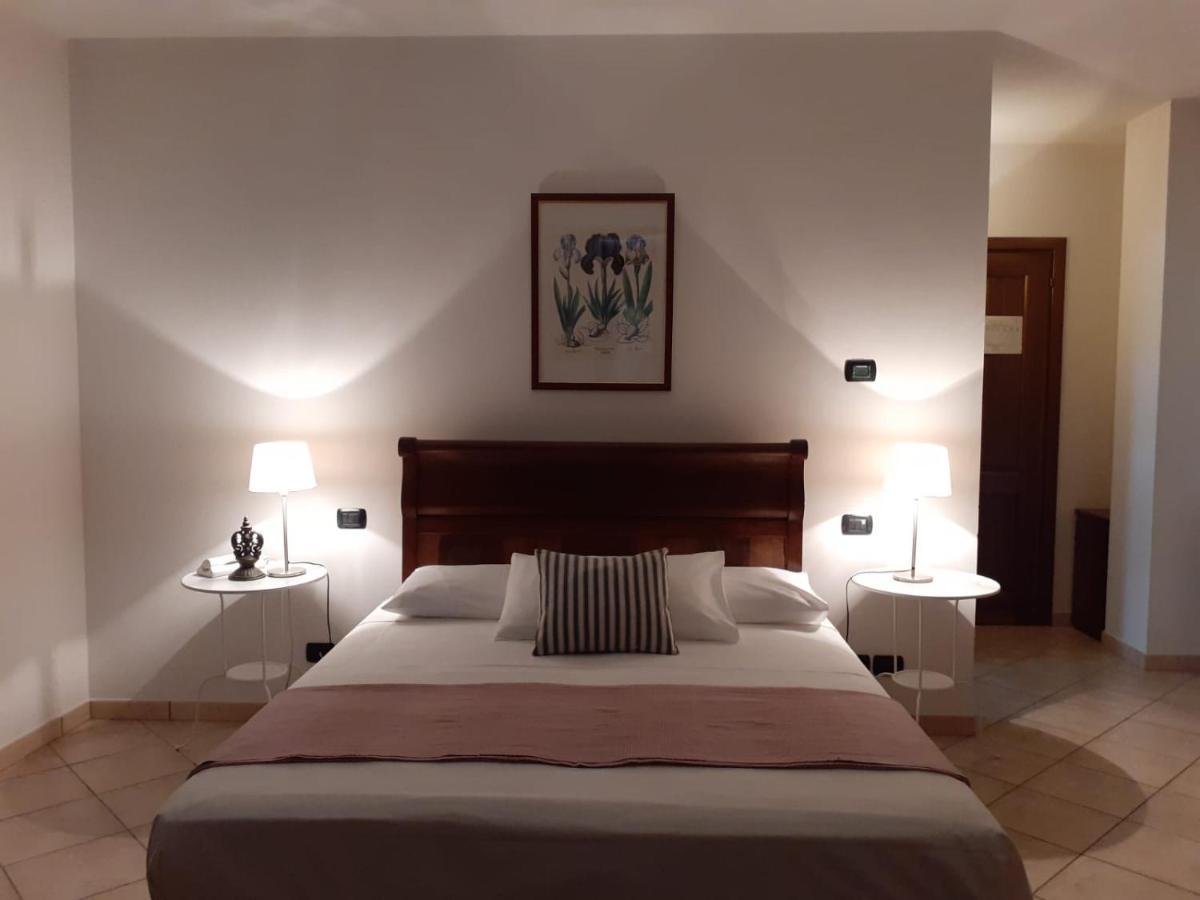 Stella D'Italia Bed & Breakfast Sparone Bagian luar foto