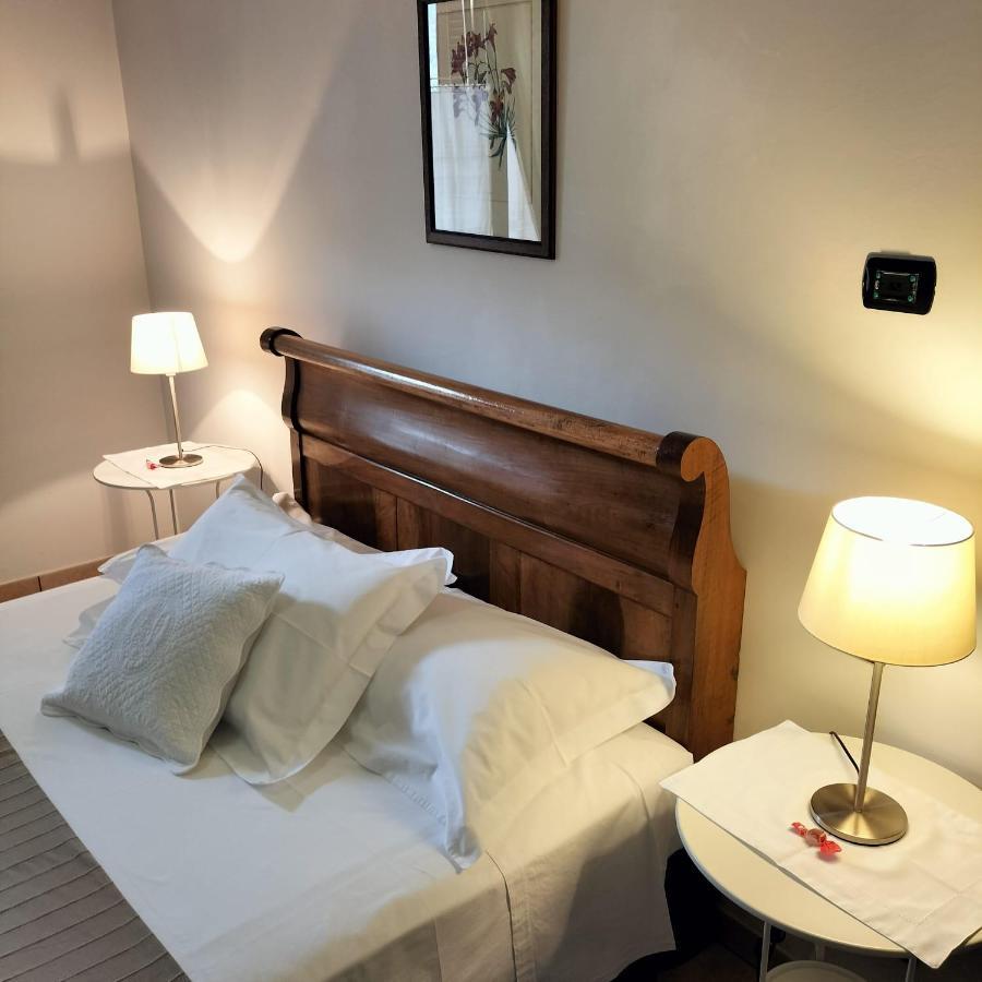 Stella D'Italia Bed & Breakfast Sparone Bagian luar foto